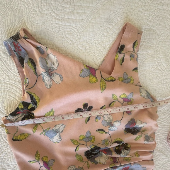 Rachel Roy.Orchid Dress Pink floral. Size 6. - Picture 10 of 16